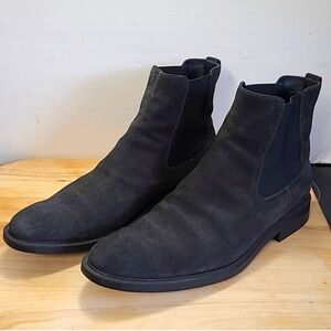 Tods Black Suede Mens Chelsea Pull-On Boots